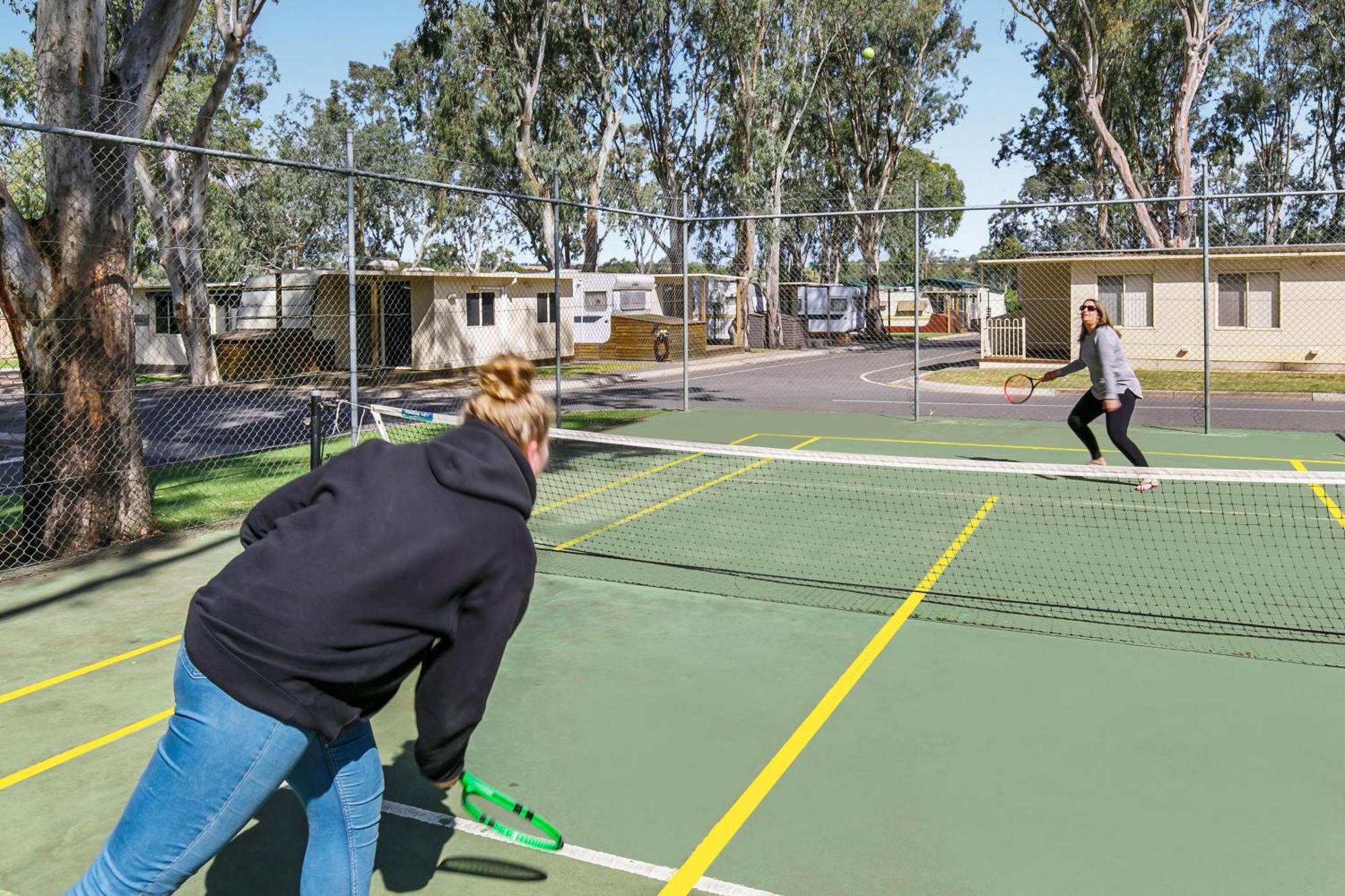 Big4 Mannum Holiday Park Exterior photo