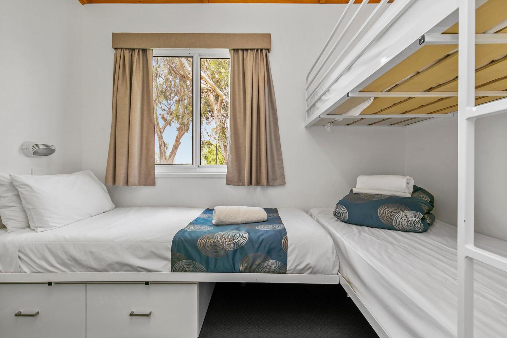 Big4 Mannum Holiday Park Exterior photo